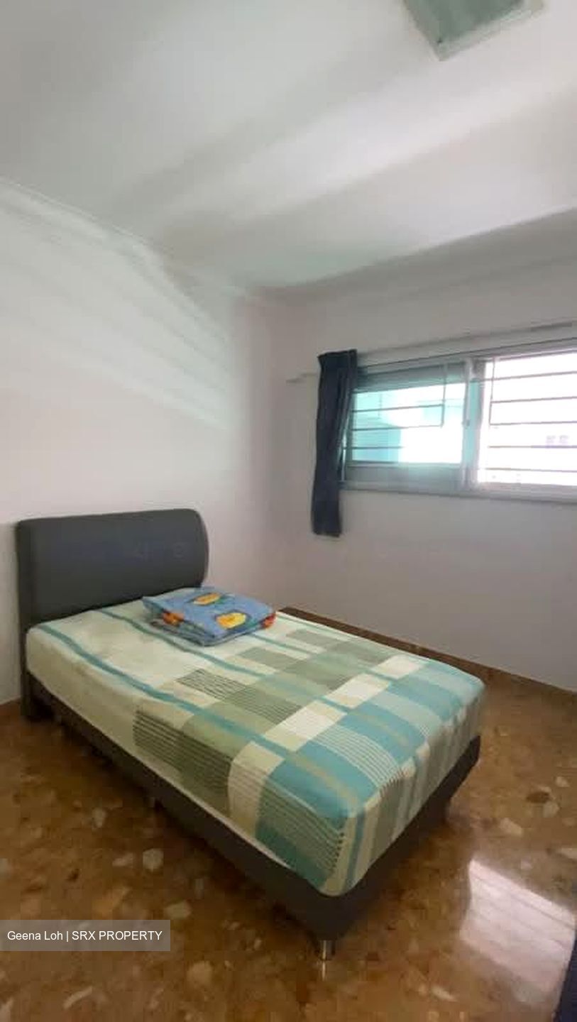 Blk 208 Bukit Batok Street 21 (Bukit Batok), HDB 3 Rooms #592474441